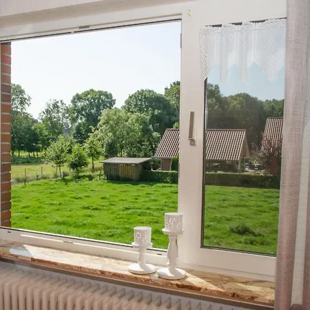 Voß, 65260 Ferienhaus Moormerland